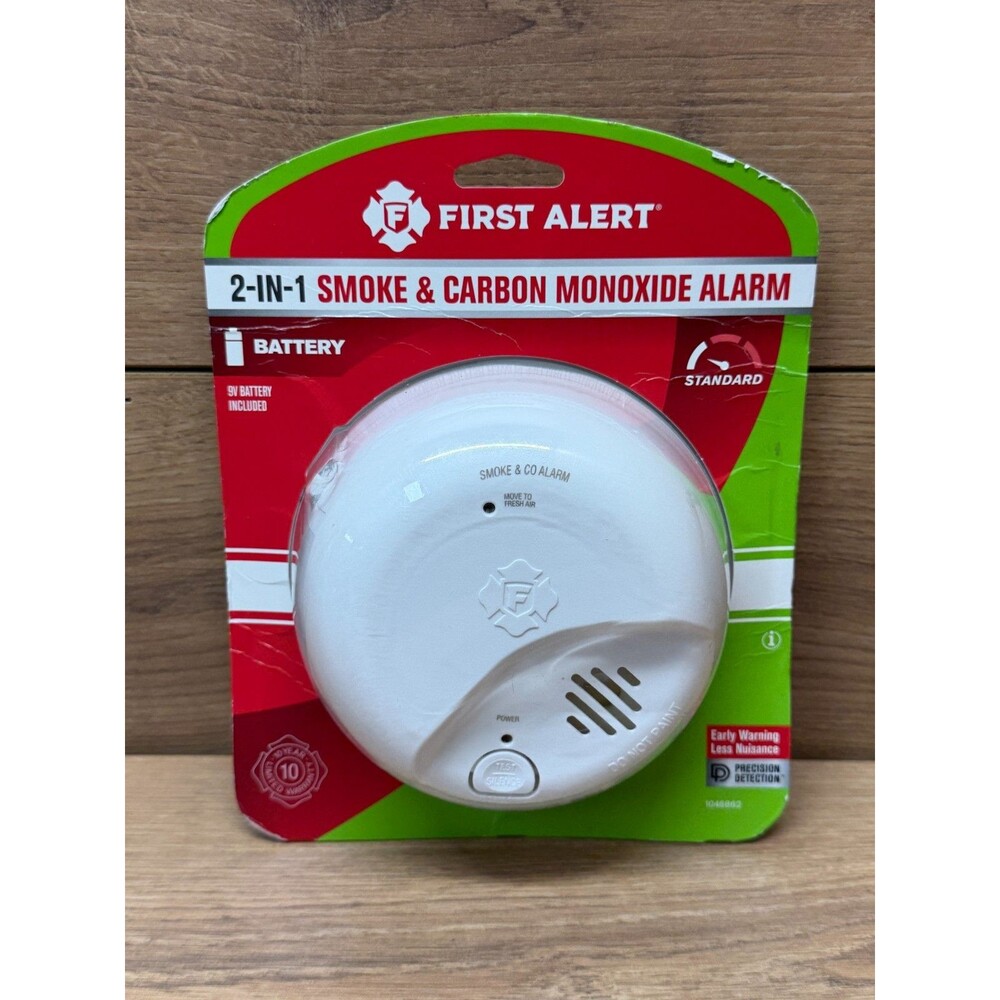 First Alert 2-in-1 Smoke & CO Alarm 10-Year Battery Backup White, Model SMICO100